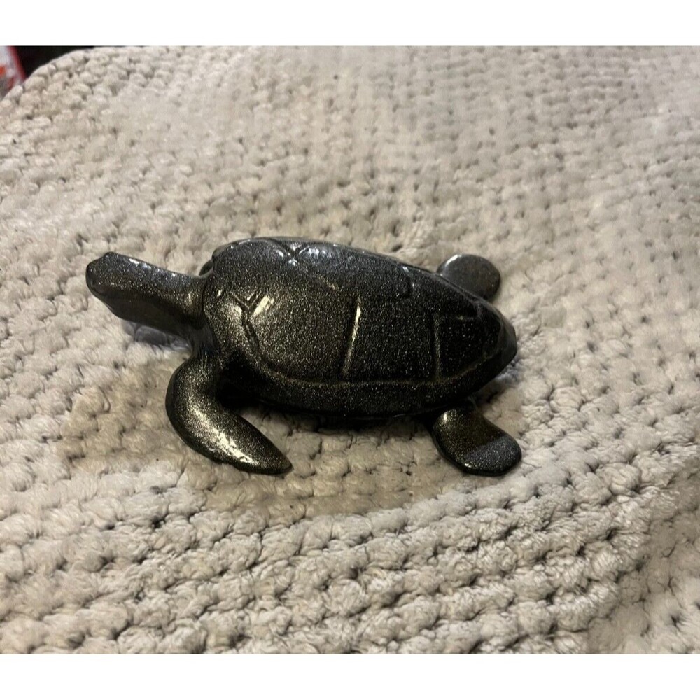 Selfmade/Handmade Epoxy Resin Silver Turtle Decor